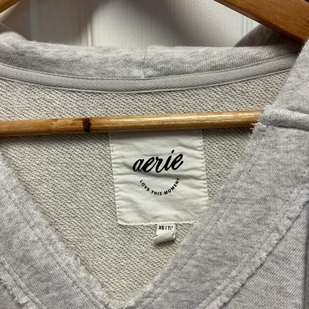 aerie SZ XS oversized grey Heathered V-Neck sweatshirt Down to Earth - Picture 4 of 11
